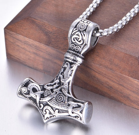 Vintage Nordic Rune Necklaces For Men Stainless Steel Norse Runes Viking Jewerly Pagan Elder Futhark Pendant Amulet Fashion Jewelry